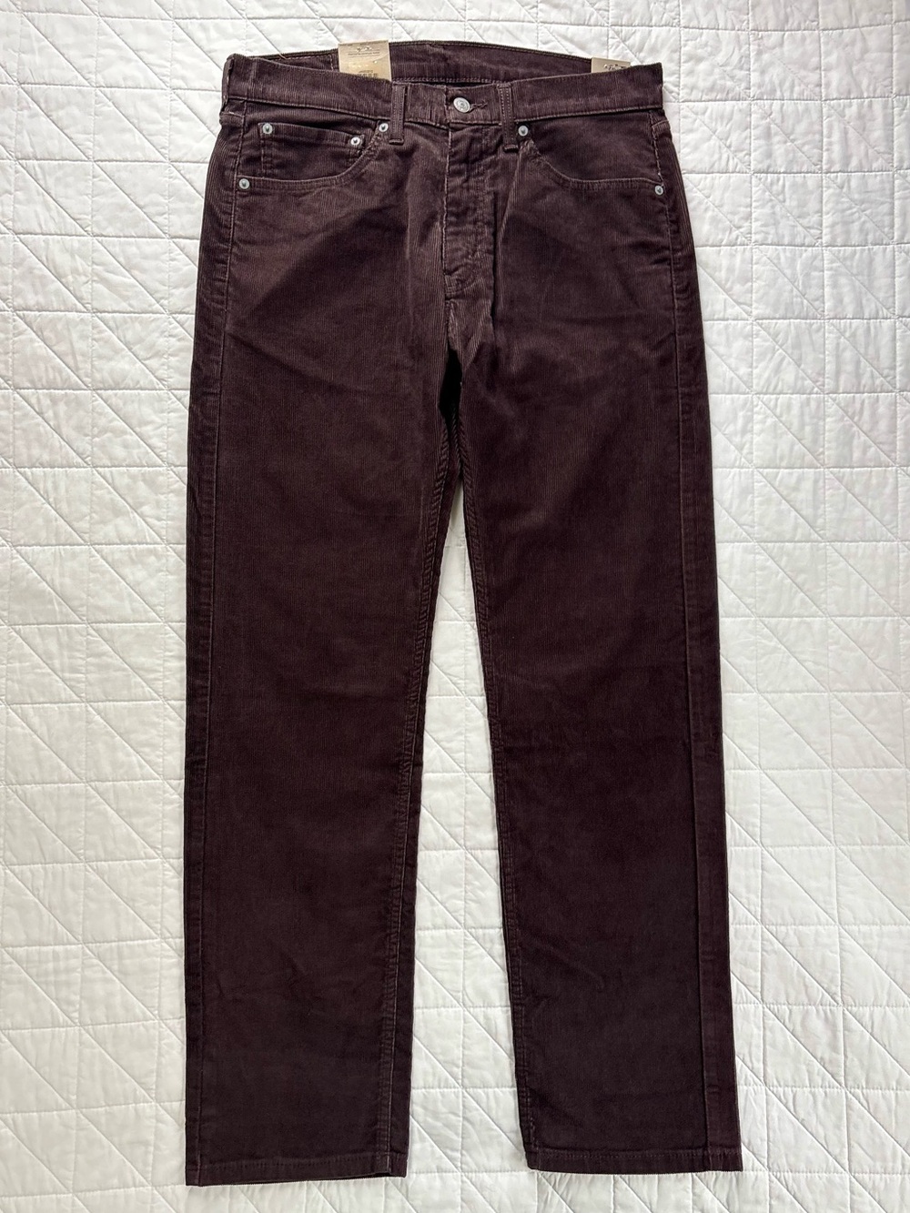 Levi's 505 Straight Leg Chocolate Brown Corduroy Pants - Size 33x32 NWT Unisex